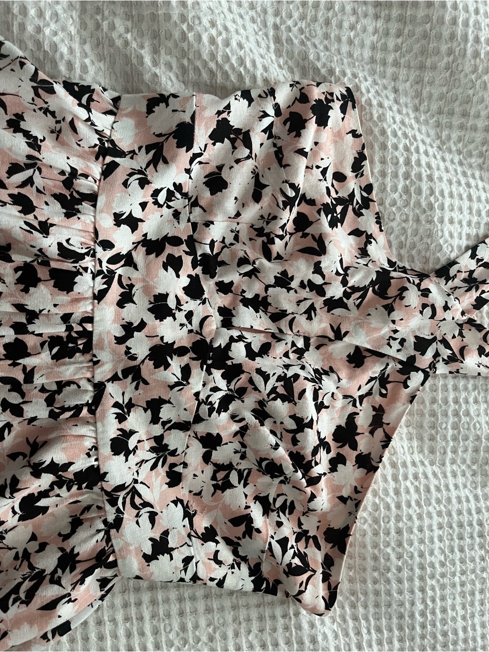 BCBGMaxAzria Pink and Black Floral dress - Picture 5 of 6